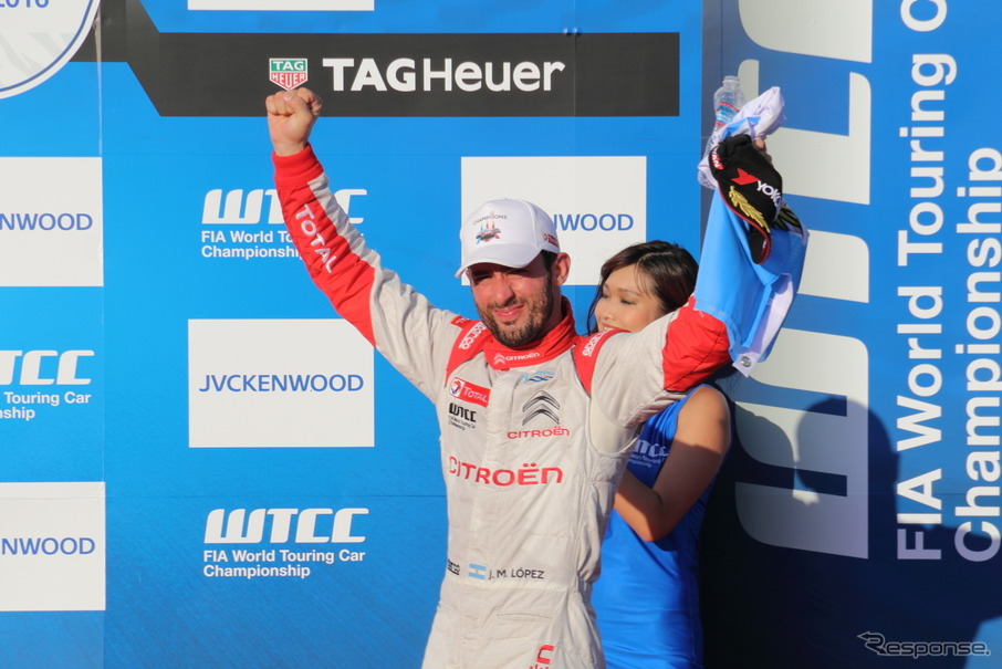 暫定ながらWTCC3年連続チャンピオンとなったホセ・マリア・ロペス