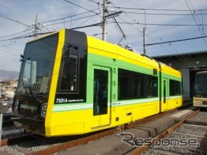 鹿児島市電としては3代目となる超低床電車「ユートラムIII」。2両が導入される。