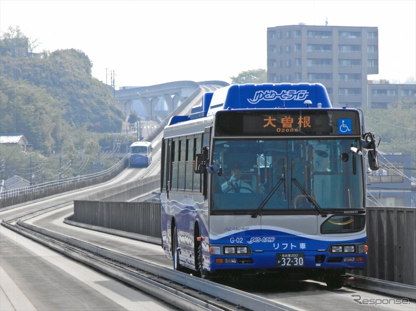 名古屋市と近郊を結ぶガイドウェイバス。バスの実証実験はこの専用軌道区間で実施される