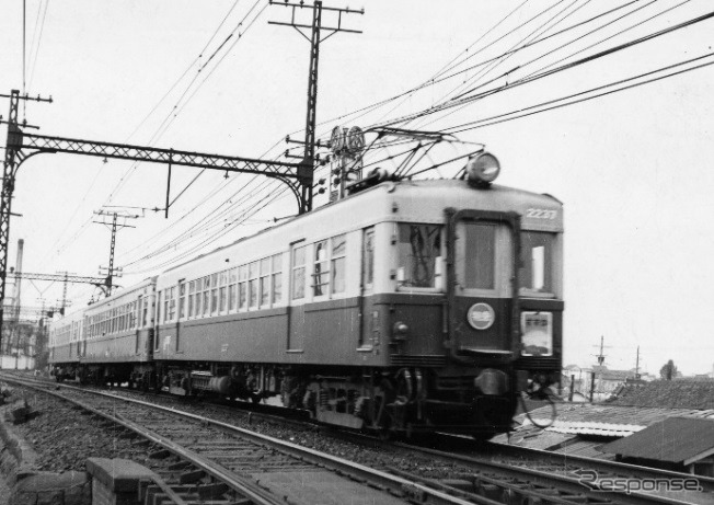 近鉄は特急運転開始70周年の記念キャンペーンを行う。写真は運行を開始した頃の特急『すずか』。