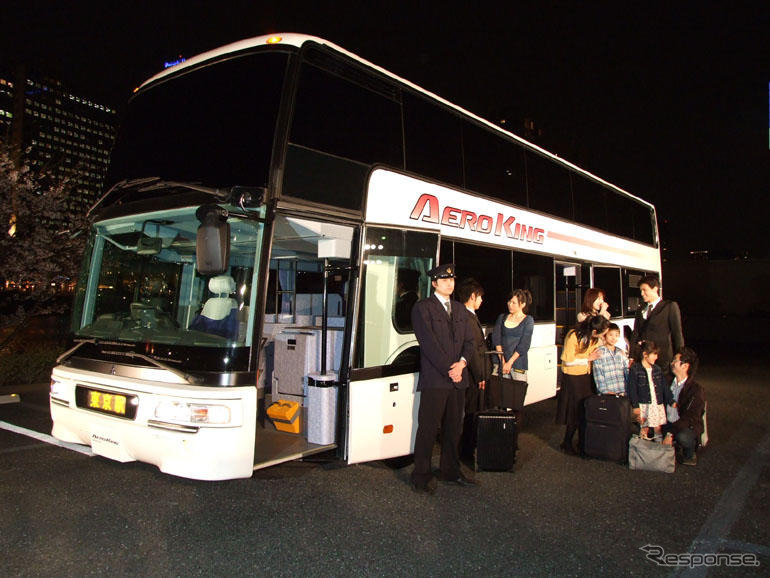 【三菱ふそう エアロキング 新型発表】最初の納入先は「JRバスグループの一社」