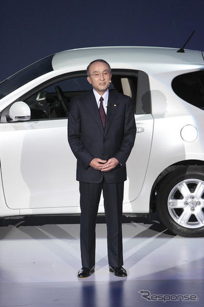 トヨタ、通期純利益68％減の5500億円に下方修正