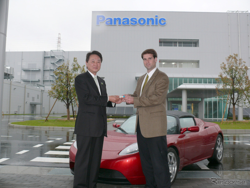 パナソニックは米テスラ向けリチウムイオン電池が完成したと発表、新型EVに搭載予定