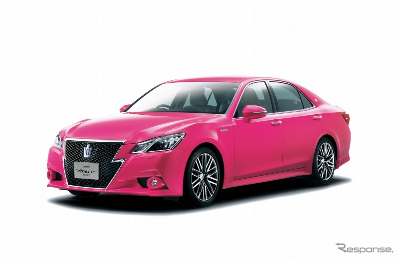 トヨタ・クラウン アスリートG“ReBORN PINK”