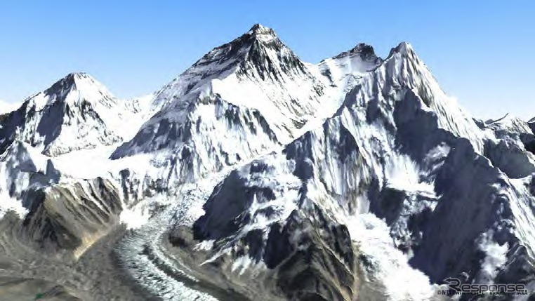 カラー処理を施したエベレストの3D 地図