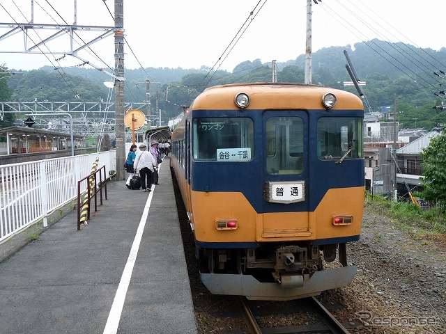 大井川鐵道は臨時急行の運転日と運転時刻を変更する。電車2両編成で運転するが使用形式に関する案内はない。写真は2両編成の16000系。