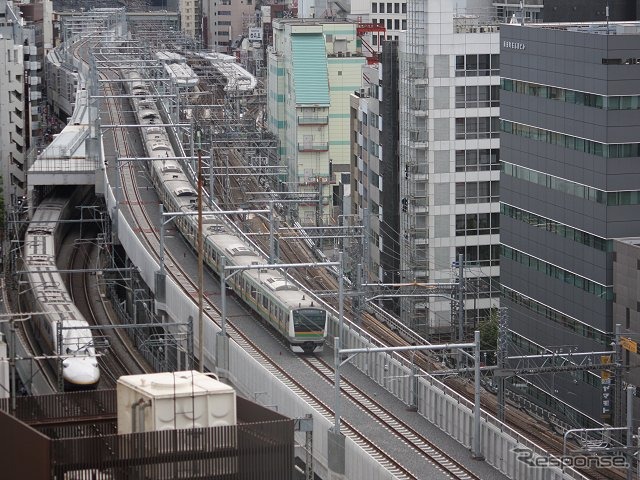 このほど試運転が始まった東北縦貫線（写真中央）。宇都宮・高崎・常磐各線と東海道線を直通する「上野東京ライン」の列車が走る。2014年度末の運転開始が予定されている。