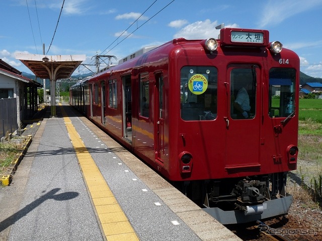 養老鉄道は9月21日にダイヤ変更（改正）を行うと発表。写真は揖斐駅で発車を待つ養老鉄道の電車