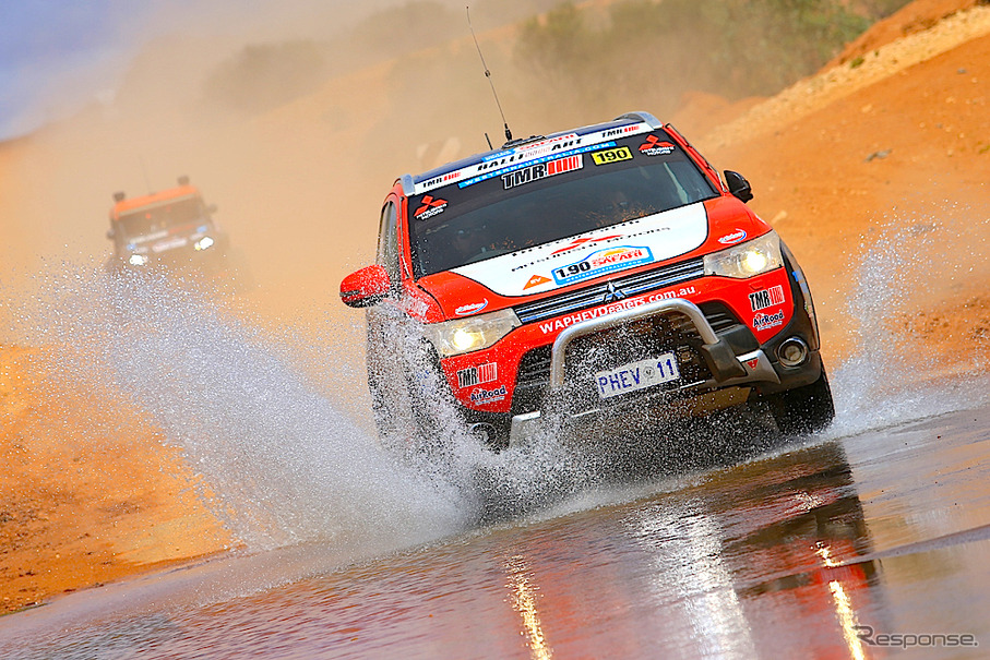 三菱・アウトランダーPHEV ラリーカー(オーストラレーシアン・サファリ14)