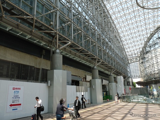 JR西日本は北陸新幹線5駅で使用する発車メロディーの使用楽曲を発表。金沢駅ではPurfumeなどのプロデュースで知られる中田ヤスタカさんのオリジナル曲が使われる。