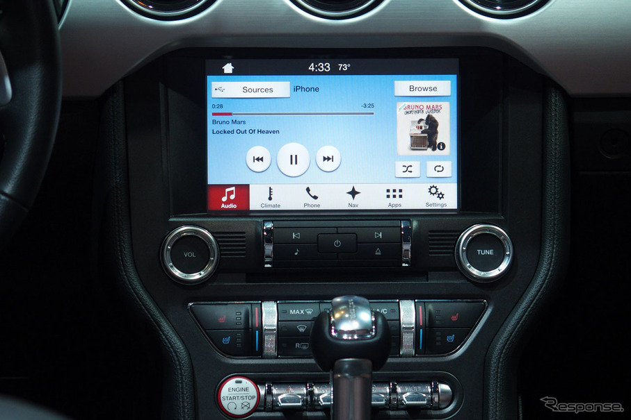 フォードマスタングに搭載されていたフォードのインフォテイメントシステム『SYNC3』。OSをBlackberryのQNXを採用する