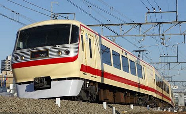 3月21日に本川越～国分寺間で運行される10000系「レッドアロークラシック」編成。国分寺線での特急形電車の運行はこれが初めてになるという。