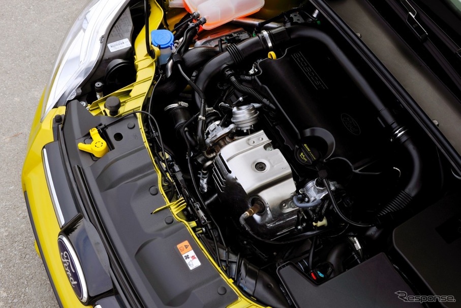 フォードモーターのエコブーストエンジン（写真は1.0）