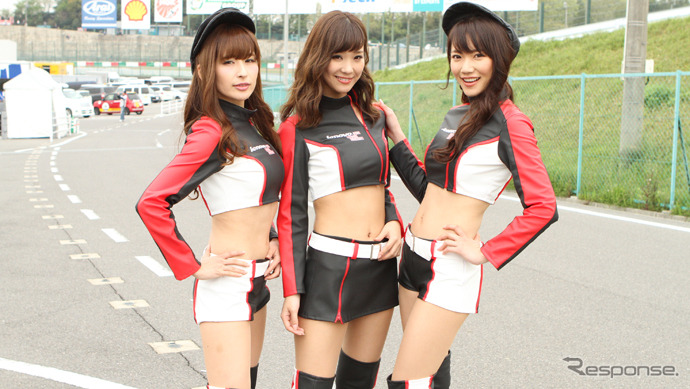 スーパーフォーミュラ『2015 LENOVO GIRLS』森園れん・有馬綾香・西村いちか