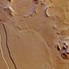 火星表面の川の痕跡、レウル・バリス 画像
