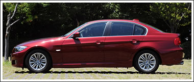 BMW 320i Hi-Line パッケージ　サイド
