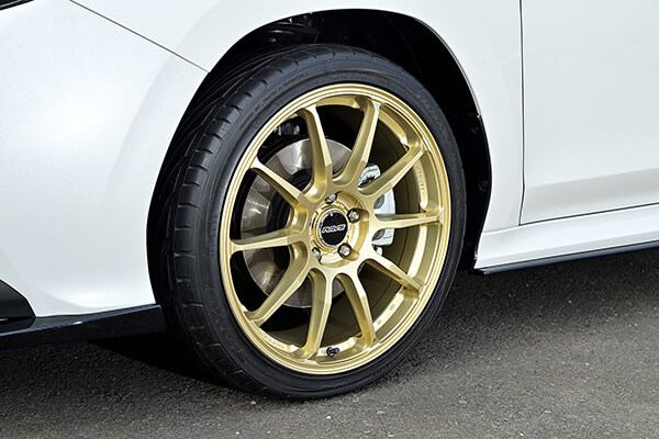 レイズ【HOMRA HYUGA HP10 GOLD EDITION】