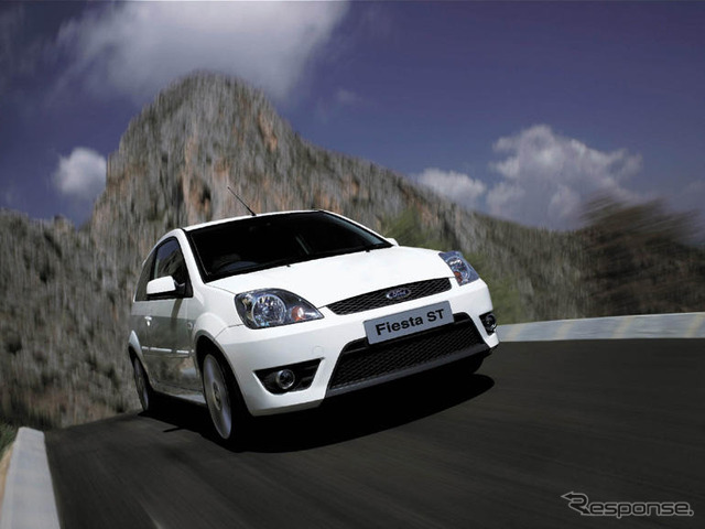 当前福特福特嘉年华 (日本规格)