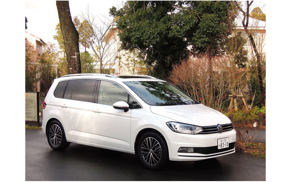 Vw ゴルフトゥーラン 試乗 ゴルフヴァリアント より使いやすい本格ワゴン 青山尚暉 2枚目の写真 画像 レスポンス Response Jp