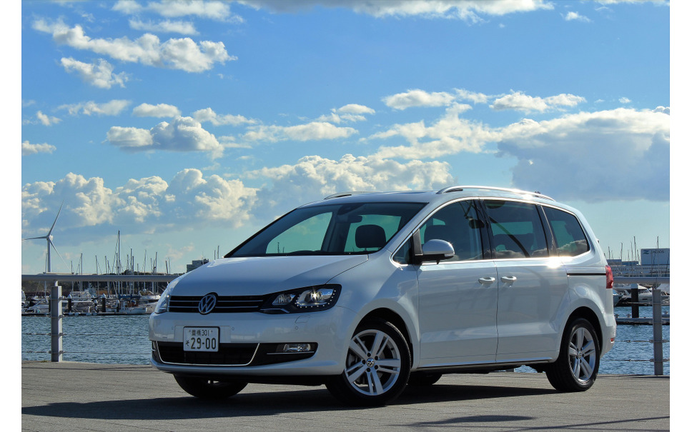Vw ゴルフトゥーラン 新型 ミニバンだけどスライドドアはなし Vwのこだわり 5枚目の写真 画像 レスポンス Response Jp Vw ゴルフトゥーラン 新型 ミニバンだけどスライドドアはなし Vwのこだわり 5枚目の写真 画像 レスポンス Response Jp