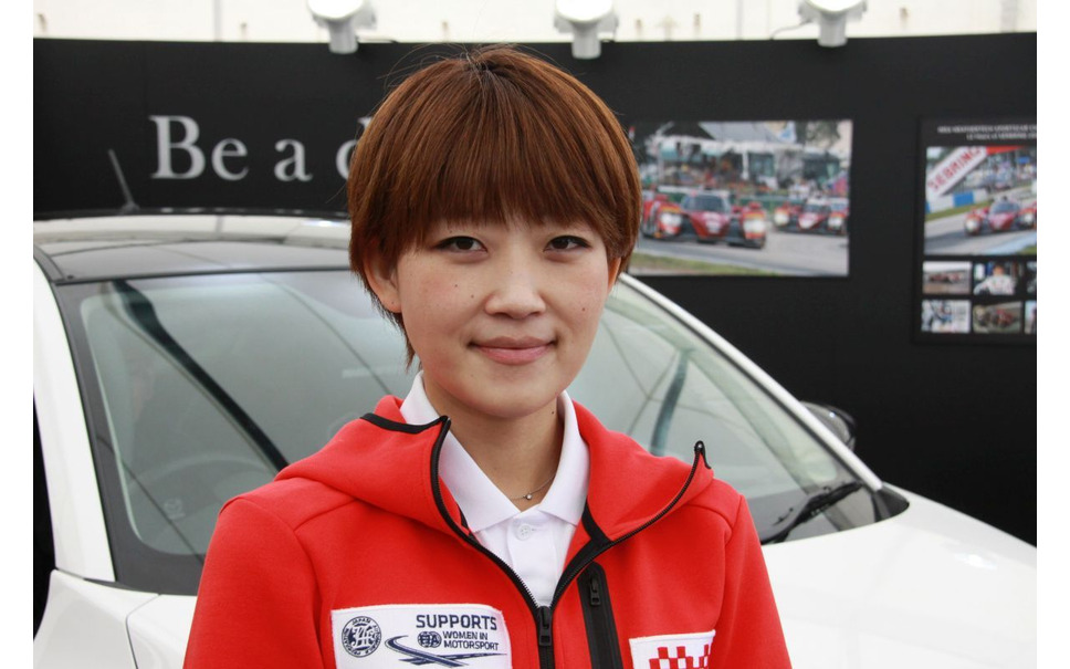 モータースポーツジャパン16 現役女子大生から鍼灸師まで マツダの女性レーサー育成プロジェクト2期生の素顔 10枚目の写真 画像 レスポンス Response Jp モータースポーツジャパン16 現役女子大生から鍼灸師まで マツダの女性レーサー育成プロジェクト2期生の素顔 10枚目の写真 画像 レスポンス Response Jp