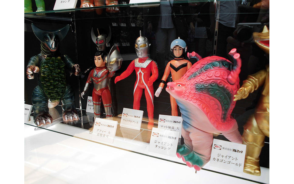 地上450m 東京スカイツリーに歴代ウルトラマン飛来 特撮ジオラマや小道具も 45枚目の写真 画像 レスポンス Response Jp 地上450m 東京スカイツリーに歴代ウルトラマン飛来 特撮ジオラマや小道具も 45枚目の写真 画像 レスポンス Response Jp