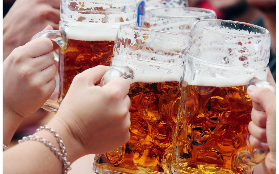ビアガーデン女子は ビール以外 が重要なのだ 意識 実態調査 1枚目の写真 画像 レスポンス Response Jp