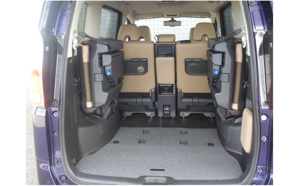 日産 セレナ 新型 パッケージ比較 トヨタノア ヴォクシー編 7枚目の写真 画像 レスポンス Response Jp