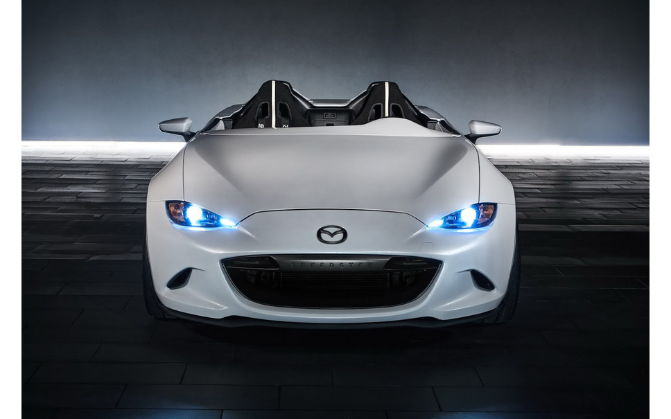 Semaショー16 マツダ ロードスター 新型に最新スピードスター 重量8kg 4枚目の写真 画像 レスポンス Response Jp