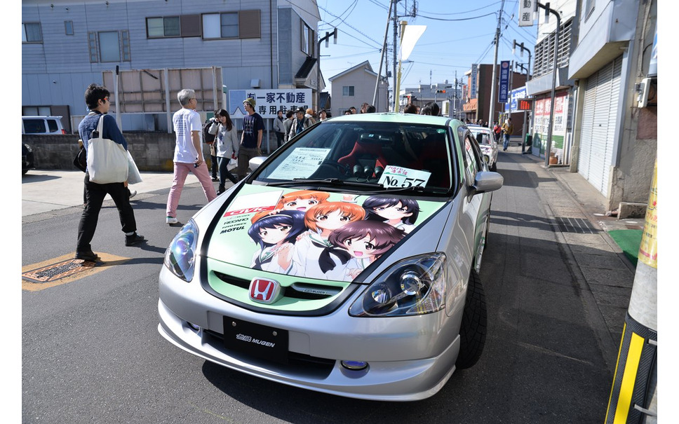 ガルパン聖地に痛車80台以上 大洗あんこう祭に約13万人が来場 17枚目の写真 画像 レスポンス Response Jp