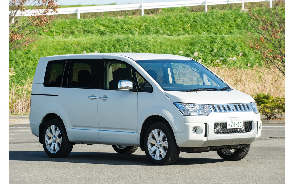 三菱 デリカd 5 試乗 長くつき合える 良きパートナーに 片岡英明 7枚目の写真 画像 レスポンス Response Jp 三菱 デリカd 5 試乗 長くつき合える 良きパートナーに 片岡英明 7枚目の写真 画像 レスポンス Response Jp