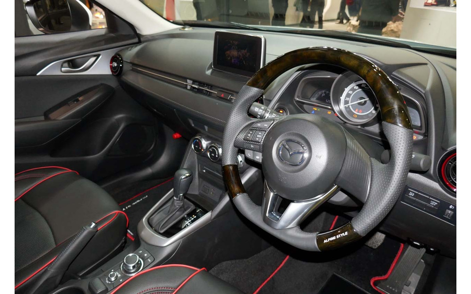 東京オートサロン17 Alpine Styleのカスタマイズカーは車検対応 販売 6枚目の写真 画像 レスポンス Response Jp 東京オートサロン17 Alpine Styleのカスタマイズカーは車検対応 販売 6枚目の写真 画像 レスポンス Response Jp