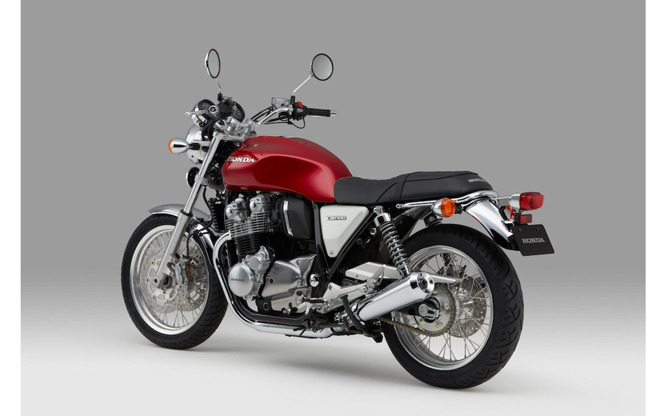 ホンダ Cb1100 新型 フランジレスフューエルタンクで彫りの深い立体感を実現 9枚目の写真 画像 レスポンス Response Jp ホンダ Cb1100 新型 フランジレスフューエルタンクで彫りの深い立体感を実現 9枚目の写真 画像 レスポンス Response Jp
