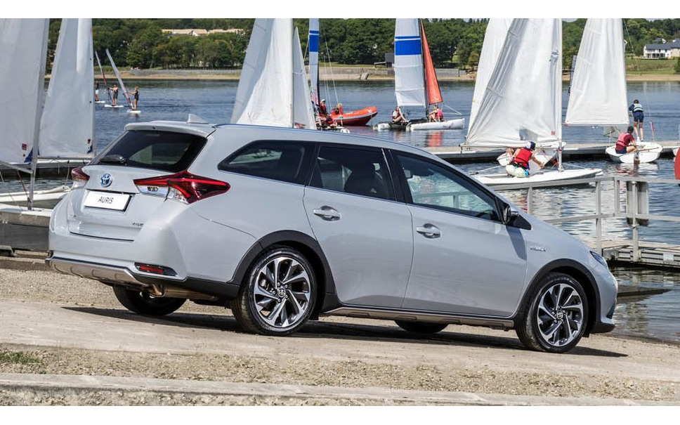 フランクフルトモーターショー17 トヨタ オーリスワゴン にsuvルック登場 フリースタイル 3枚目の写真 画像 レスポンス Response Jp フランクフルトモーターショー17 トヨタ オーリスワゴン にsuvルック登場 フリースタイル 3枚目の写真 画像 レスポンス Response Jp