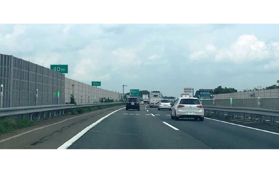 東名阪道の暫定3車線 渋滞回数が2割減 ドライブ アシスト ライト も運用を開始 2枚目の写真 画像 レスポンス Response Jp