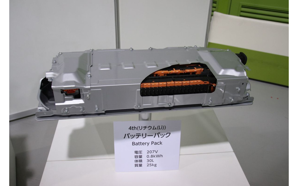 バッテリー電圧は初代プリウスより下がっているが容量は進化 トヨタ電動化技術 6枚目の写真 画像 レスポンス Response Jp バッテリー電圧は初代プリウスより下がっているが容量は進化 トヨタ電動化技術 6枚目の写真 画像 レスポンス Response Jp