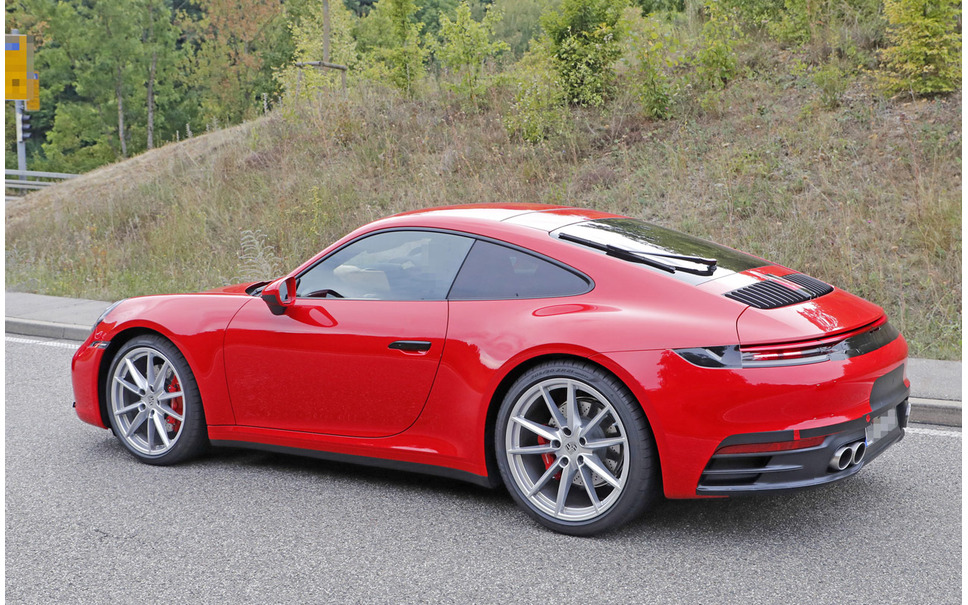 赤いボディの S も捕捉 ポルシェ 911 新型 発表直前フルヌード 9枚目の写真 画像 レスポンス Response Jp 赤いボディの S も捕捉 ポルシェ 911 新型 発表直前フルヌード 9枚目の写真 画像 レスポンス Response Jp