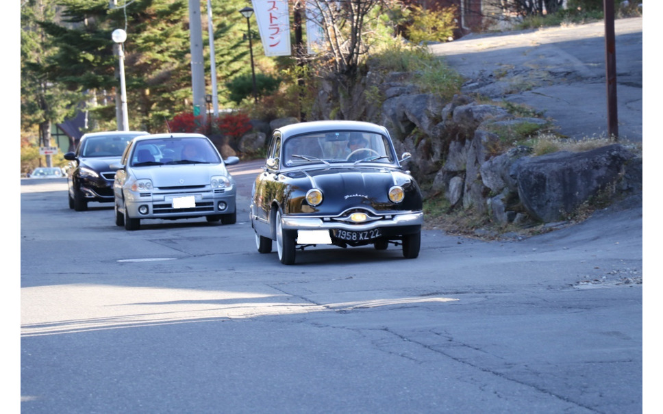 誕生70年 2cv のパレード フランス車の秋の祭典 フレンチブルーミーティング 開催 27枚目の写真 画像 レスポンス Response Jp 誕生70年 2cv のパレード フランス車の秋の祭典 フレンチブルーミーティング 開催 27枚目の写真 画像 レスポンス Response Jp