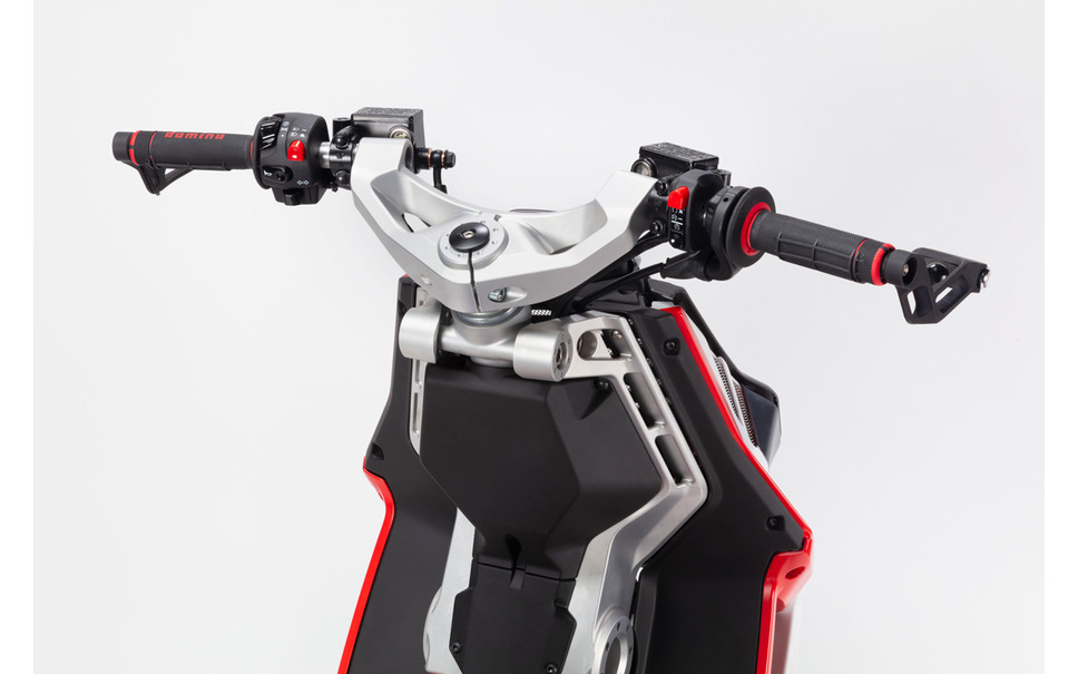 イタルジェット ドラッグスターなどスクーターでも注目モデルが登場 Eicma 18 16枚目の写真 画像 レスポンス Response Jp