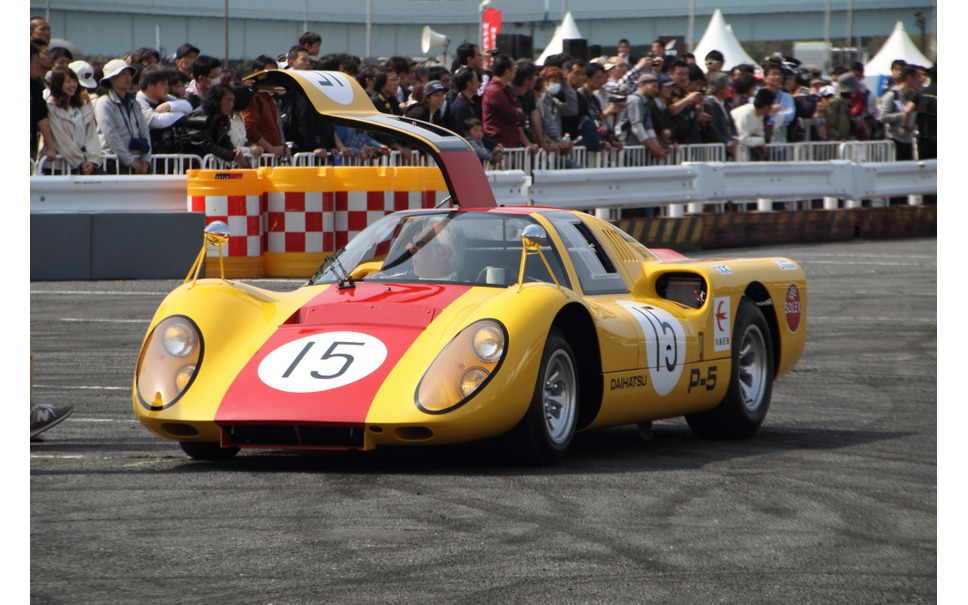 1960年代に活躍したダイハツ P 5 がサプライズデモラン モータースポーツジャパン19 4枚目の写真 画像 レスポンス Response Jp 1960年代に活躍したダイハツ P 5 がサプライズデモラン モータースポーツジャパン19 4枚目の写真 画像 レスポンス Response Jp