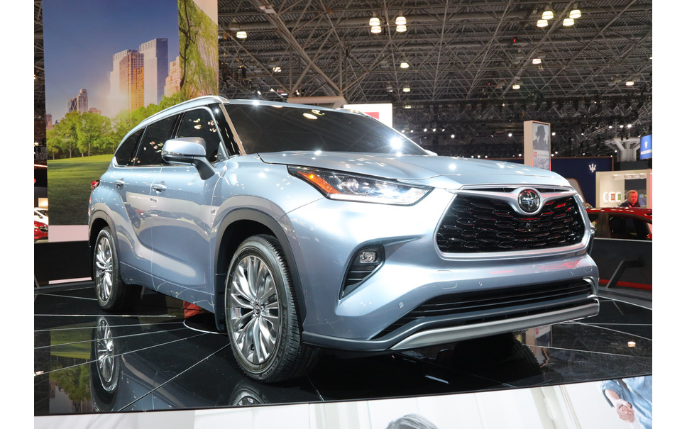 かつてのクルーガー 3列シートsuv トヨタ ハイランダー が新型へ ニューヨークモーターショー19 詳細画像 9枚目の写真 画像 レスポンス Response Jp かつてのクルーガー 3列シートsuv トヨタ ハイランダー が新型へ ニューヨークモーターショー19 詳細画像 9枚目の写真 画像 レスポンス Response Jp
