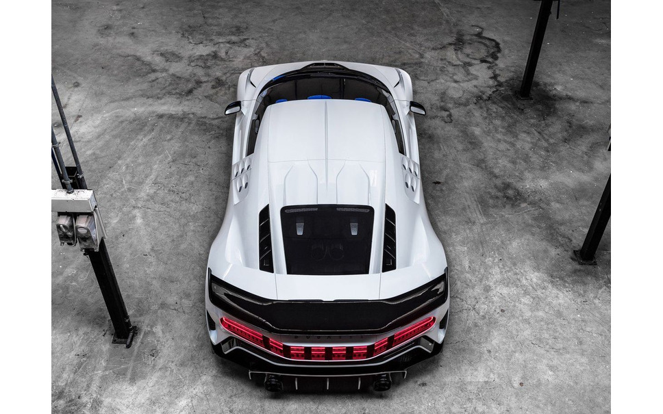 ブガッティ 1600馬力 800万ユーロの チェントディエチ 発表 ペブルビーチ19 11枚目の写真 画像 レスポンス Response Jp ブガッティ 1600馬力 800万ユーロの チェントディエチ 発表 ペブルビーチ19 11枚目の写真 画像 レスポンス Response Jp