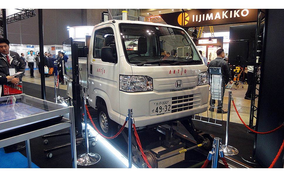 新幹線n700s座席 軌陸車 分岐器 顔認証改札 実機展示いろいろ 鉄道技術展 フォトレポート 12枚目の写真 画像 レスポンス Response Jp 新幹線n700s座席 軌陸車 分岐器 顔認証改札 実機展示いろいろ 鉄道技術展 フォトレポート 12枚目の写真 画像 レスポンス Response Jp