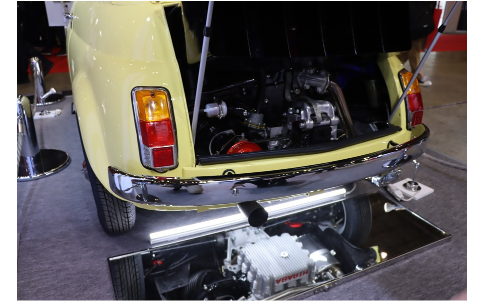 ルパンのフィアット 500 を再現するための こだわり 東京オートサロン 5枚目の写真 画像 レスポンス Response Jp ルパンのフィアット 500 を再現するための こだわり 東京オートサロン 5枚目の写真 画像 レスポンス Response Jp