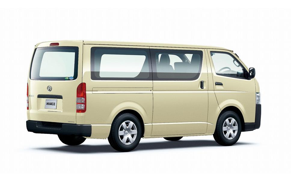 トヨタ ハイエース 商用車の枠を超えたマルチギアの全て カーナリズム トヨタ ハイエース 商用車の枠を超えたマルチギアの全て カーナリズム
