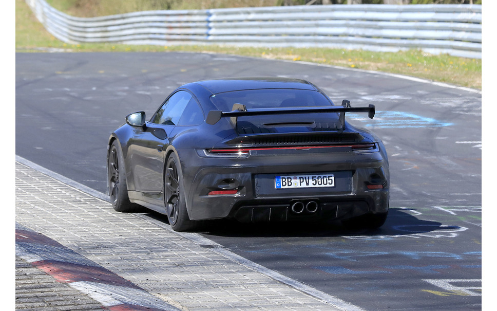 これが新ダックネックウィングだ 極上ポルシェ 911 Gt3 新型 ニュルに再び 12枚目の写真 画像 レスポンス Response Jp これが新ダックネックウィングだ 極上ポルシェ 911 Gt3 新型 ニュルに再び 12枚目の写真 画像 レスポンス Response Jp