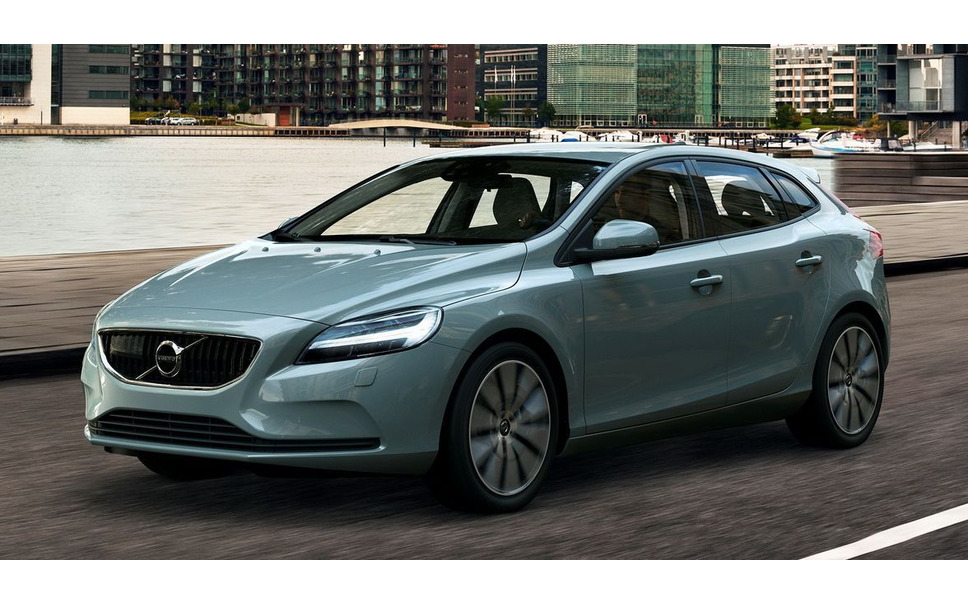 ボルボ V40 改良新型まとめ フルモデルチェンジ並の大幅改良 価格やセグメント比較 試乗記 1枚目の写真 画像 レスポンス Response Jp ボルボ V40 改良新型まとめ フルモデルチェンジ並の大幅改良 価格やセグメント比較 試乗記 1枚目の写真 画像 レスポンス Response Jp