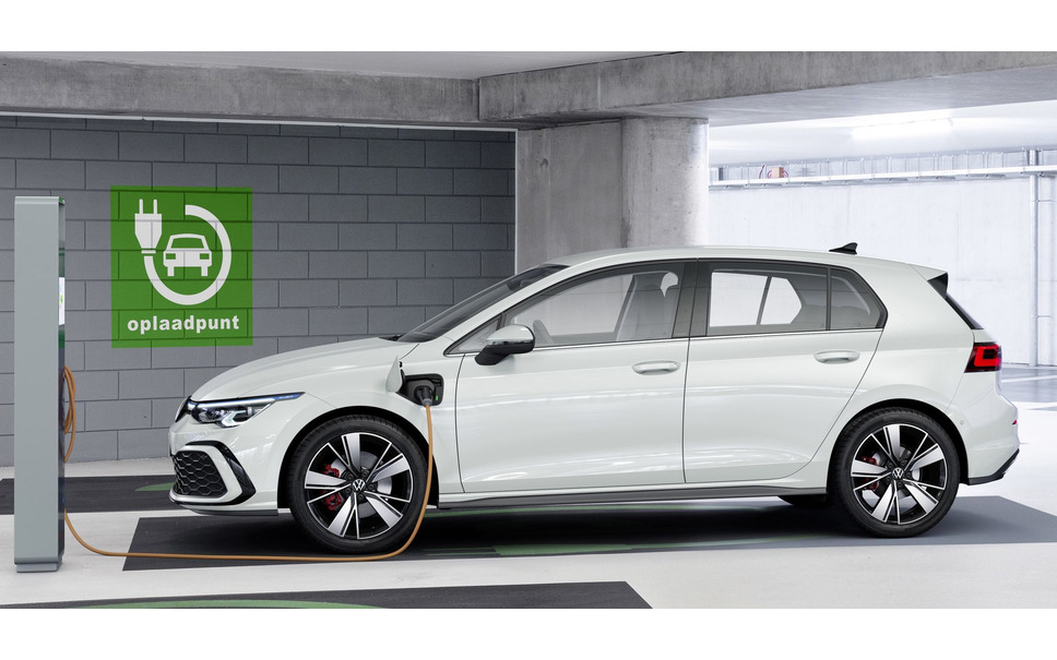 VW ゴルフGTI 新型の電動版「GTE」、どちらも245馬力…欧州発売 3枚目の写真・画像 | レスポンス（Response.jp）