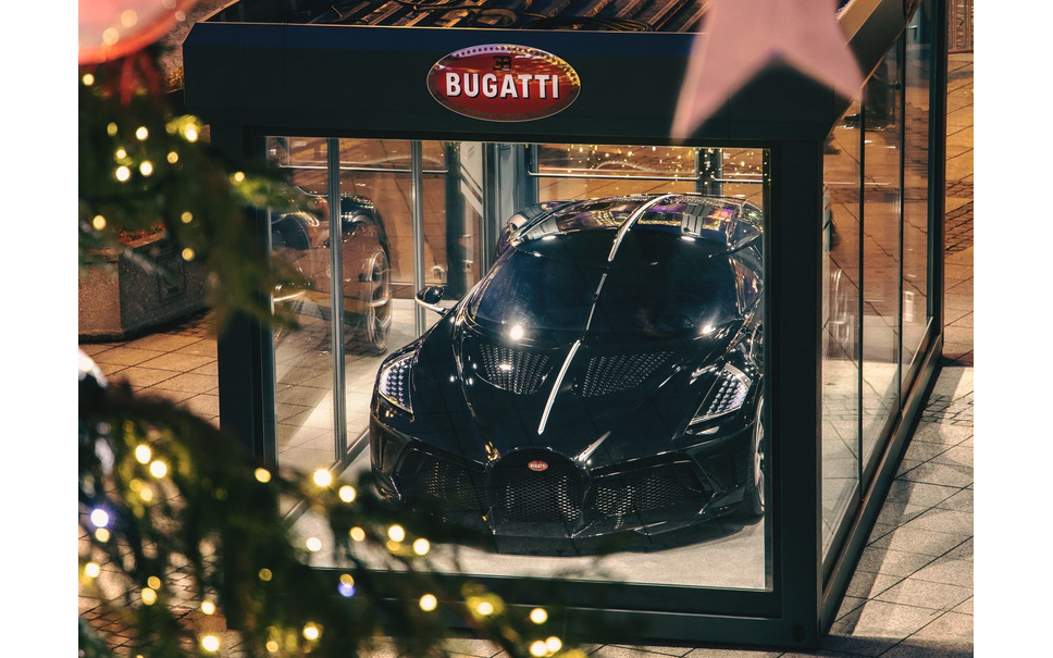 ブガッティ 世界一高価なクリスマスディスプレイは1100万ユーロ フランスの本拠地に展示中 1枚目の写真 画像 レスポンス Response Jp