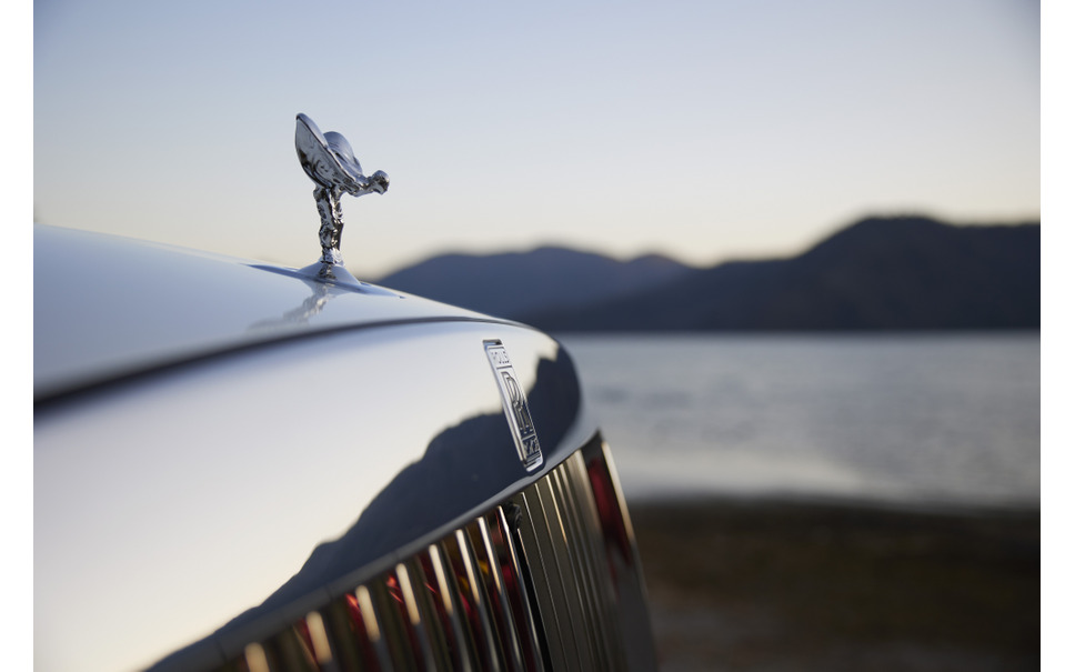 ロールスロイス ゴースト 新型試乗 クルマにすべてをお任せください という哲学 九島辰也 8枚目の写真 画像 レスポンス Response Jp ロールスロイス ゴースト 新型試乗 クルマにすべてをお任せください という哲学 九島辰也 8枚目の写真 画像 レスポンス Response Jp